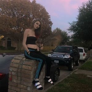 Meet your Posher, Candice